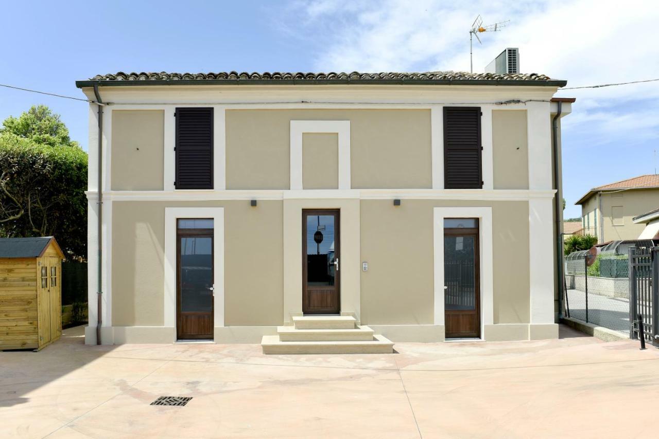 La Casa Al Mare Civitanova Marche Exterior photo
